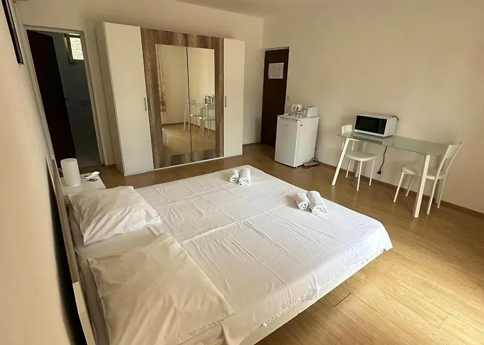 And Velada Guest house