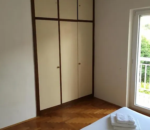 Penzion And Velada Hvar Town