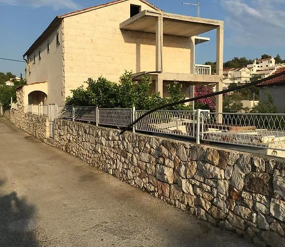 Guest house And Velada 3*