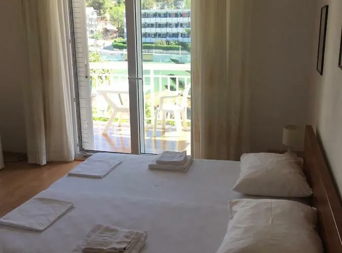 Guest house And Velada 3*