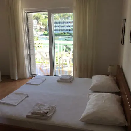 Gasthuis Apartments&rooms Velada 3*